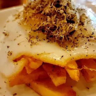Papas Fritas Con Huevo