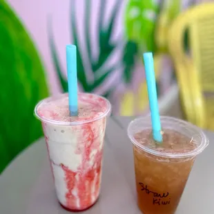 Strawberry Cheesecake smoothie and Strawberry Kiwi Energy tea