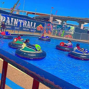 Bumper boats