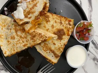 Pueblo Mio