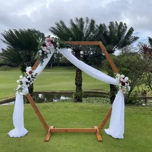 Want to personalize your outdoor events? Message now!   #celebratewith #celebrationsrus #eventorganizer #decorations