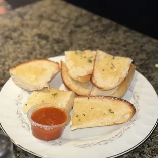 Complementary garlic bread on arrival