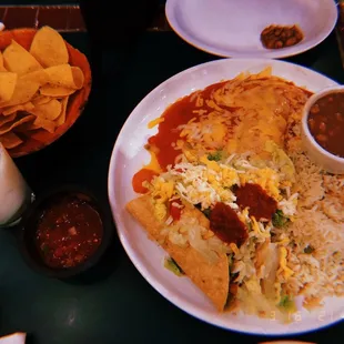Enchilada &amp; Two Tacos plate, Horchata