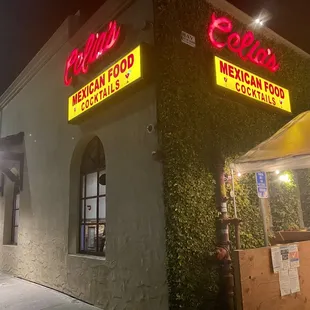 Front/side of restaurant with adjacent outdoor seating tent