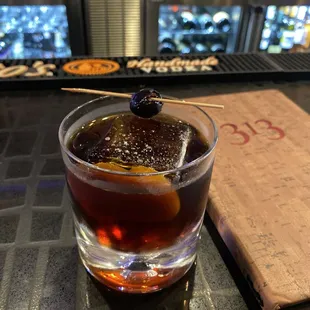 oysters and mussels, drink