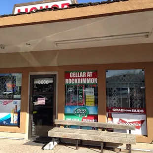 the outside of a restaurant