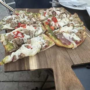 Italian Sausage Flatbread