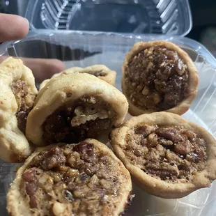 Little pecan pie minis