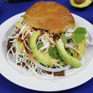 Cemita de Milanesa con Quesillo