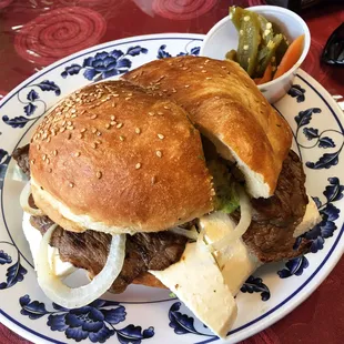 Cemita de carne asada