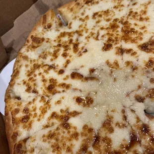 Cheese pizza when I was suppose to get a Medium Superrrific Pizza.