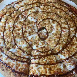 Medium Cheese Pizza with balsamic dressing and fresh garlic.