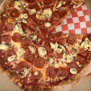 Traditional with pepperoni and mushroom