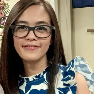 Jezelle J.