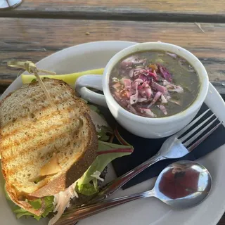 1/2 Turkey Avocado