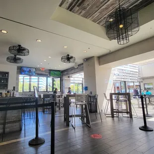 Bar and food court