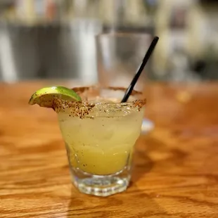 a margarita in a glass