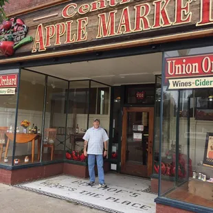 Central Apple Market in Nebraska City, NE