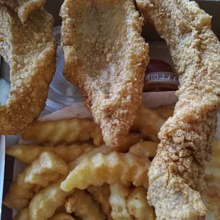 the 2 pieces on the left are minuscule.   Never again.  Bad service makes you lose good customers.