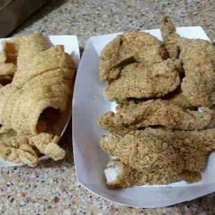 Pretty looking trash... I wish I could connect the smell to this picture...