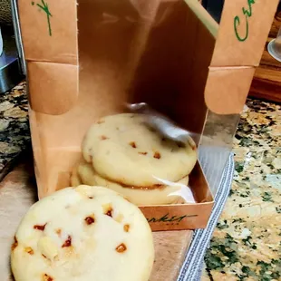 They keep jumping outta the box. C'mere you.