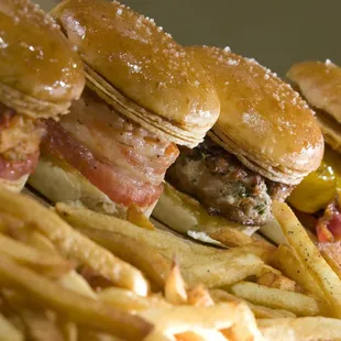 Chicken
Shrimp
Tuna
Prime Beef