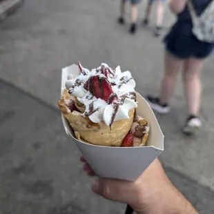 Hazelnut strawberry crêpe