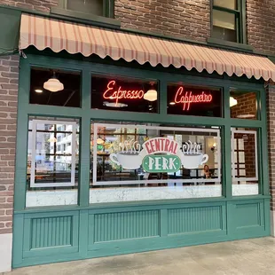 01.16.22 Central Perk Cafe