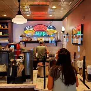 Central Perk! Just like the Friends gang!