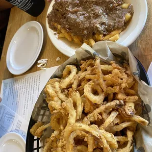 Onion rings and &quot;Debris Fries&quot;
