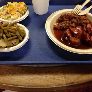 Diana Plate w/2 meats &amp; 2 sides: Sausage links, chopped beef, green beans &amp; potatoes