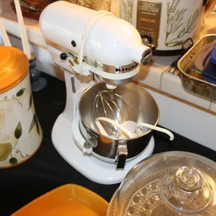 I got a great deal on this heavy duty kitchen aid mixer!