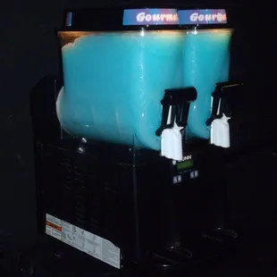 Margarita / frozen beverage machines