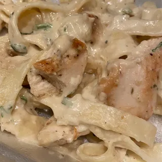 Fettuccine Alfredo