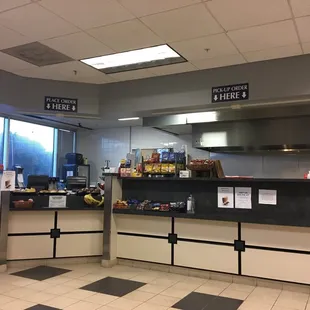 Centurion Cafe &amp; Grill - Cool breakfast place!