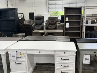 Louisville Overstock Warehouse