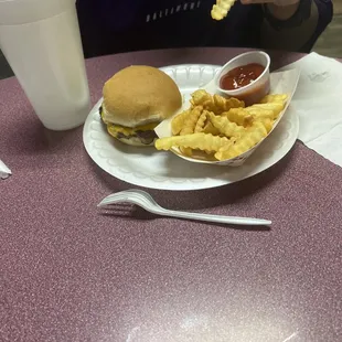 Cheeseburger and fries