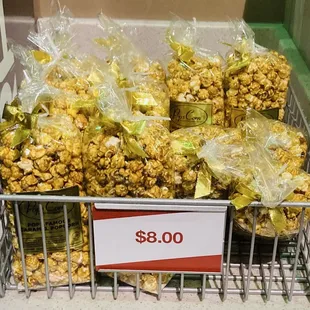 Caramel popcorn.