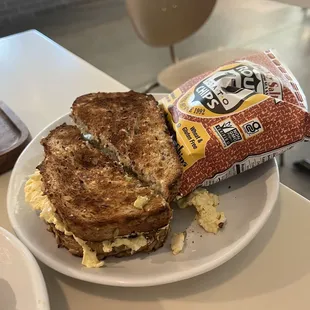 Egg salad sandwich