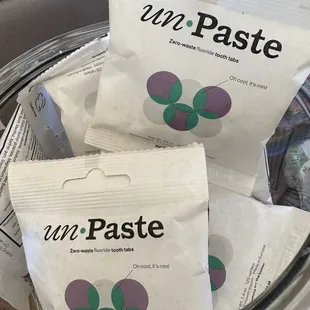 Toothpaste tablets - with fluoride! In compostable packaging