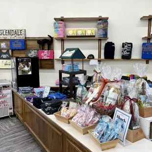 Tourists T's &amp; Gifts