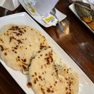 Pupusas de queso de arroz