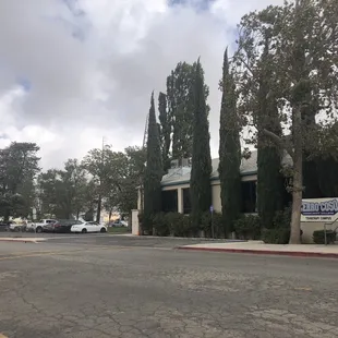 Parking lot to the left