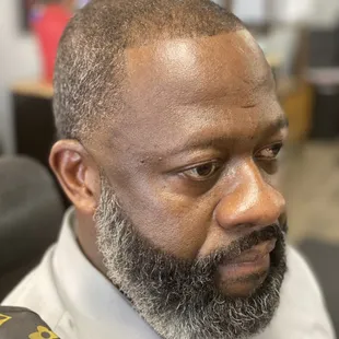 Taper and beard line up