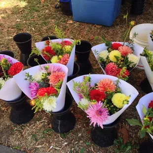 Ge P Lao flower farm vendor. Beautiful $5 bouquets.  Wonderful family.