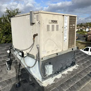 Before picture of gas unit, new Heat-pump roof top unit installation on next pictures..