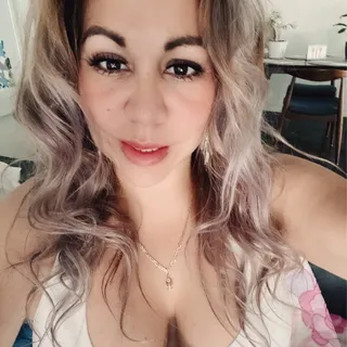 Sandra R.