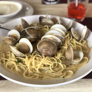 Linguini and clams