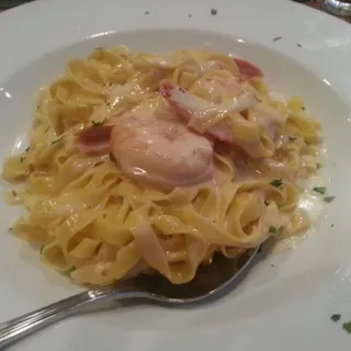 Fettuccine Alfredo