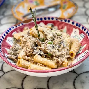 rigatoni with creamy mushroom and sausage